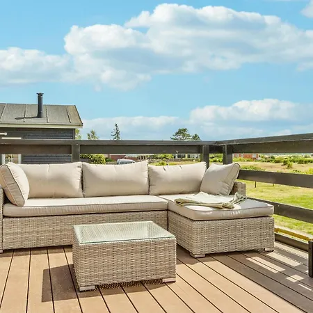 2 Bedroom Awesome In Haarby Prázdninový dům Hårby