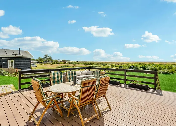 2 Bedroom Awesome In Haarby Ferienhaus *